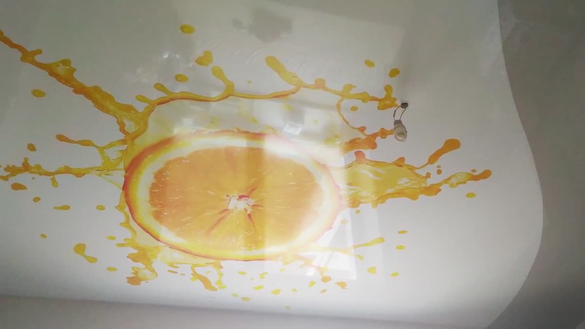 Натяжные потолки с криволинейной спайкой